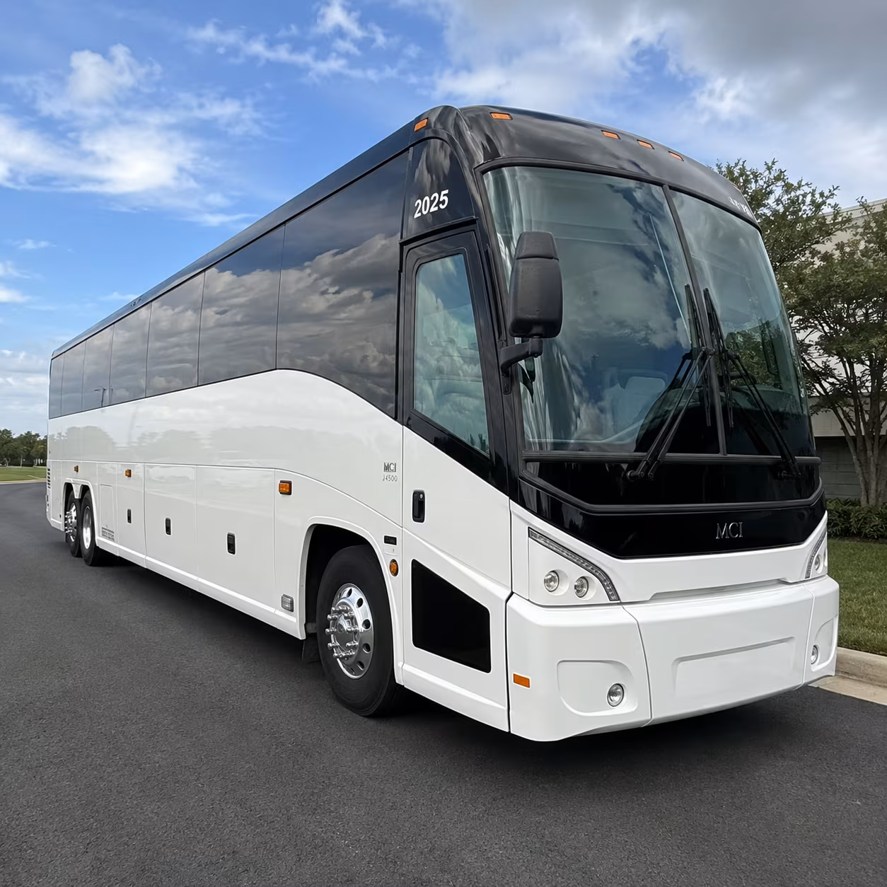convention conference shuttles at the mpec and ray clymer exhibit hall