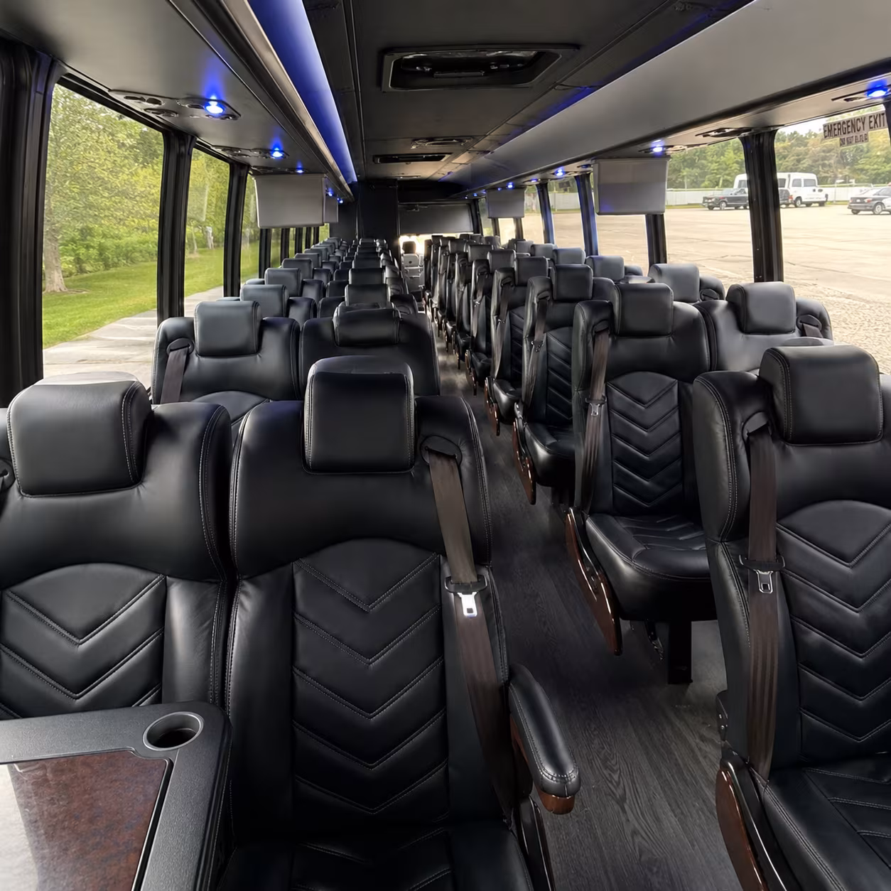minibus rentals for smaller wichita falls prom groups